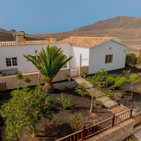 Casa Amaya - Spacious House With Pool, Large Garden, Bbq, 2 Terraces, And Ideal Location El Charco  Exterior foto