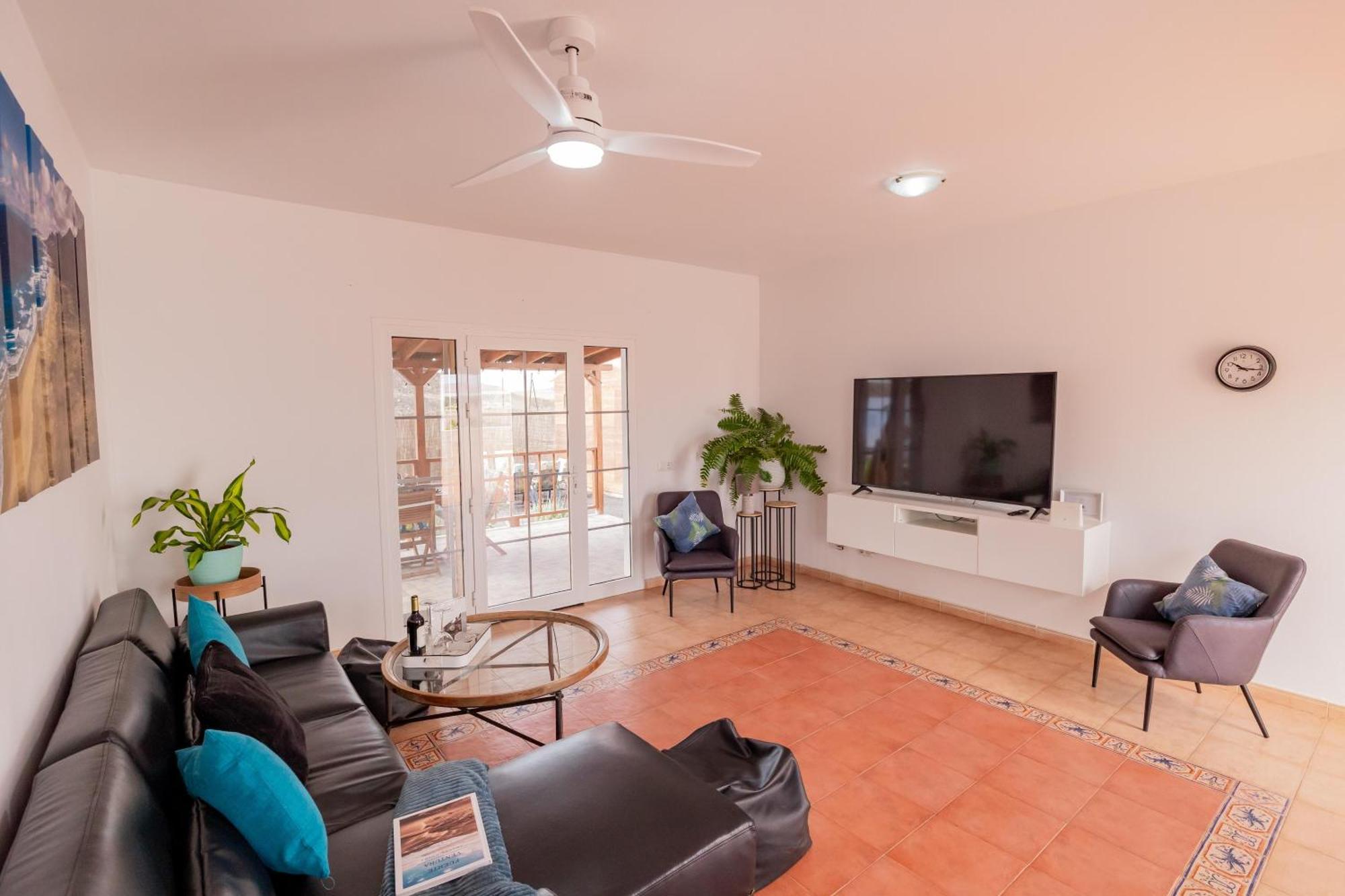 Casa Amaya - Spacious House With Pool, Large Garden, Bbq, 2 Terraces, And Ideal Location El Charco  Exterior foto